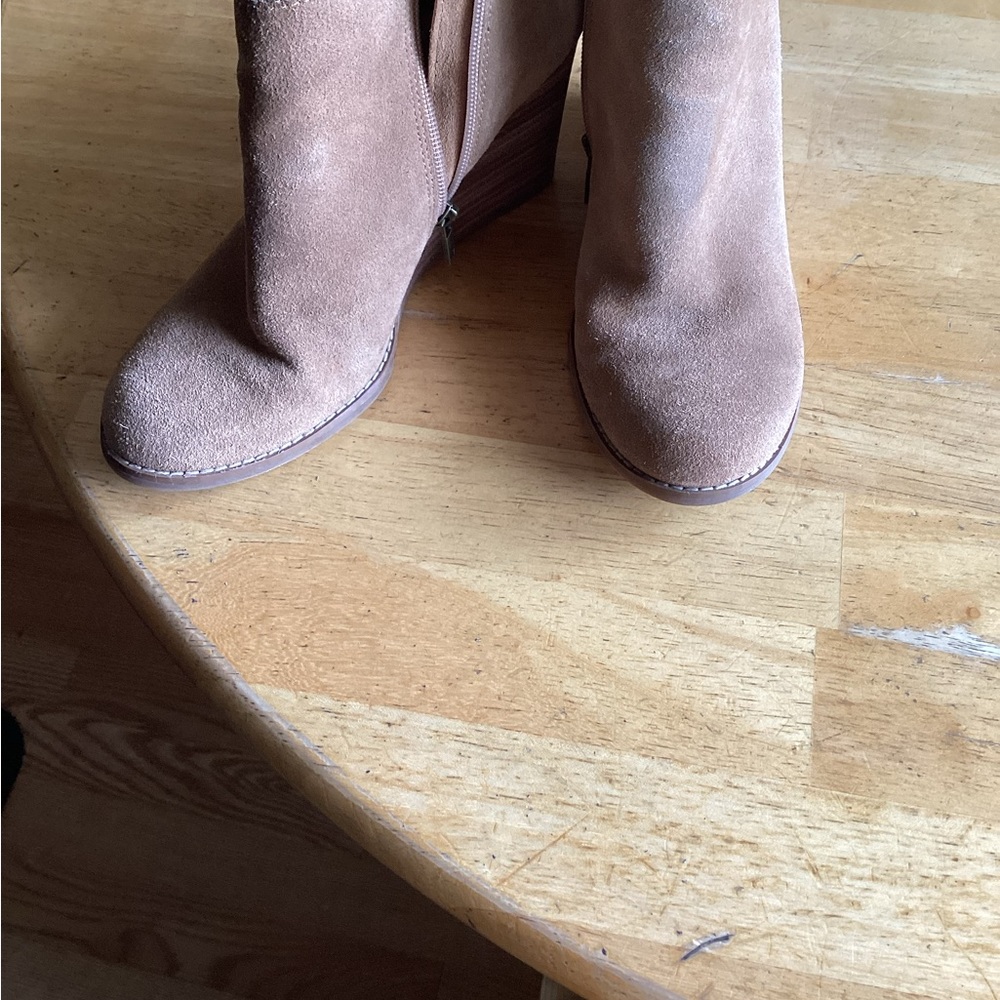 Lucky Brand Suede ankle booties, size 8m.Darker tan with 3” heel. Side zips.